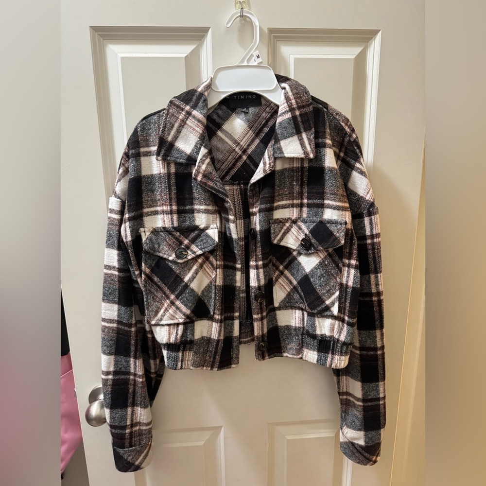 Timing Plaid Cropped Jacket in Black, White & Brown